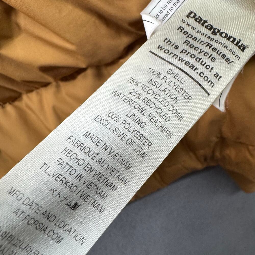 Patagonia Mens Silent Down Jacket 27930 Nest Brown Small Hidden Hood Full Zip - Picture 16 of 16